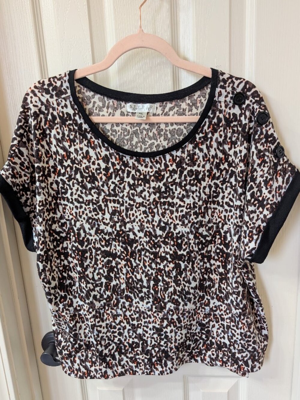 Leopard Print Soft Ringer Blouse Studio Petite JPR Size PXL